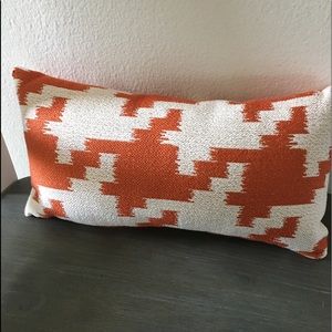 Accent pillow